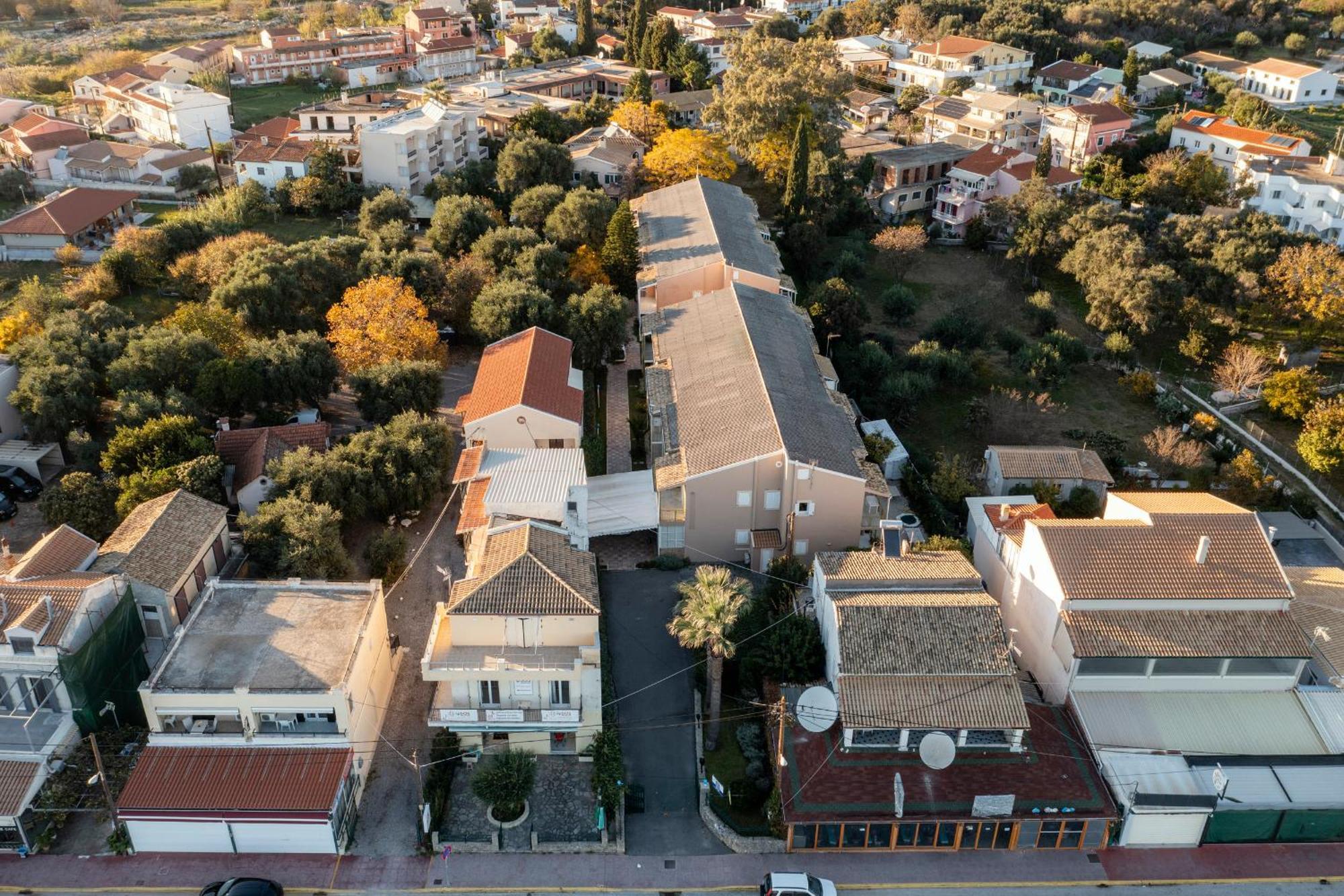 Mgi Apartments Іпсос Екстер'єр фото