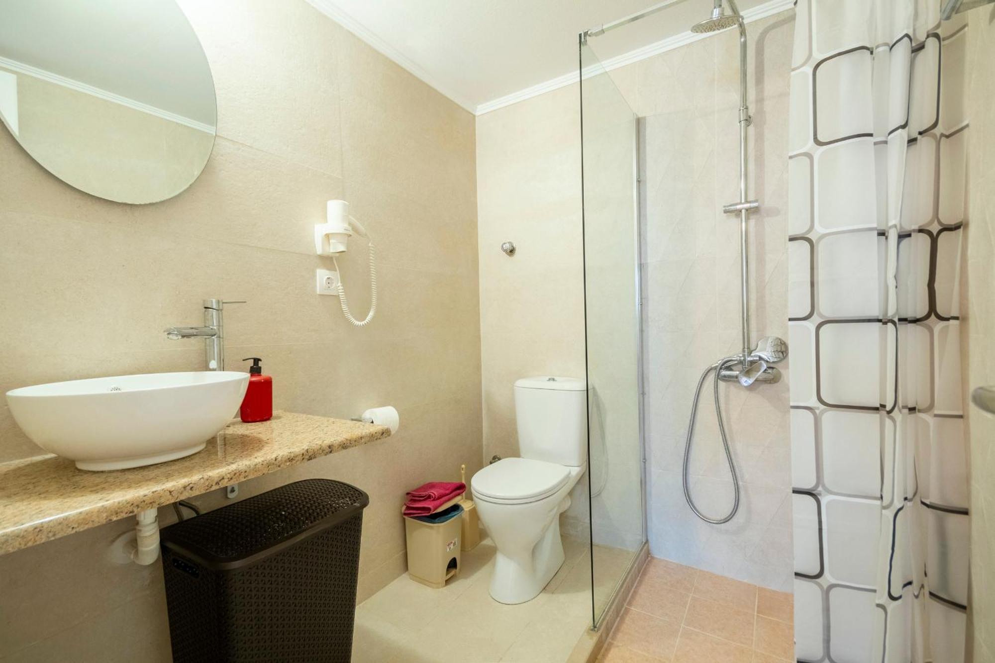 Mgi Apartments Іпсос Екстер'єр фото